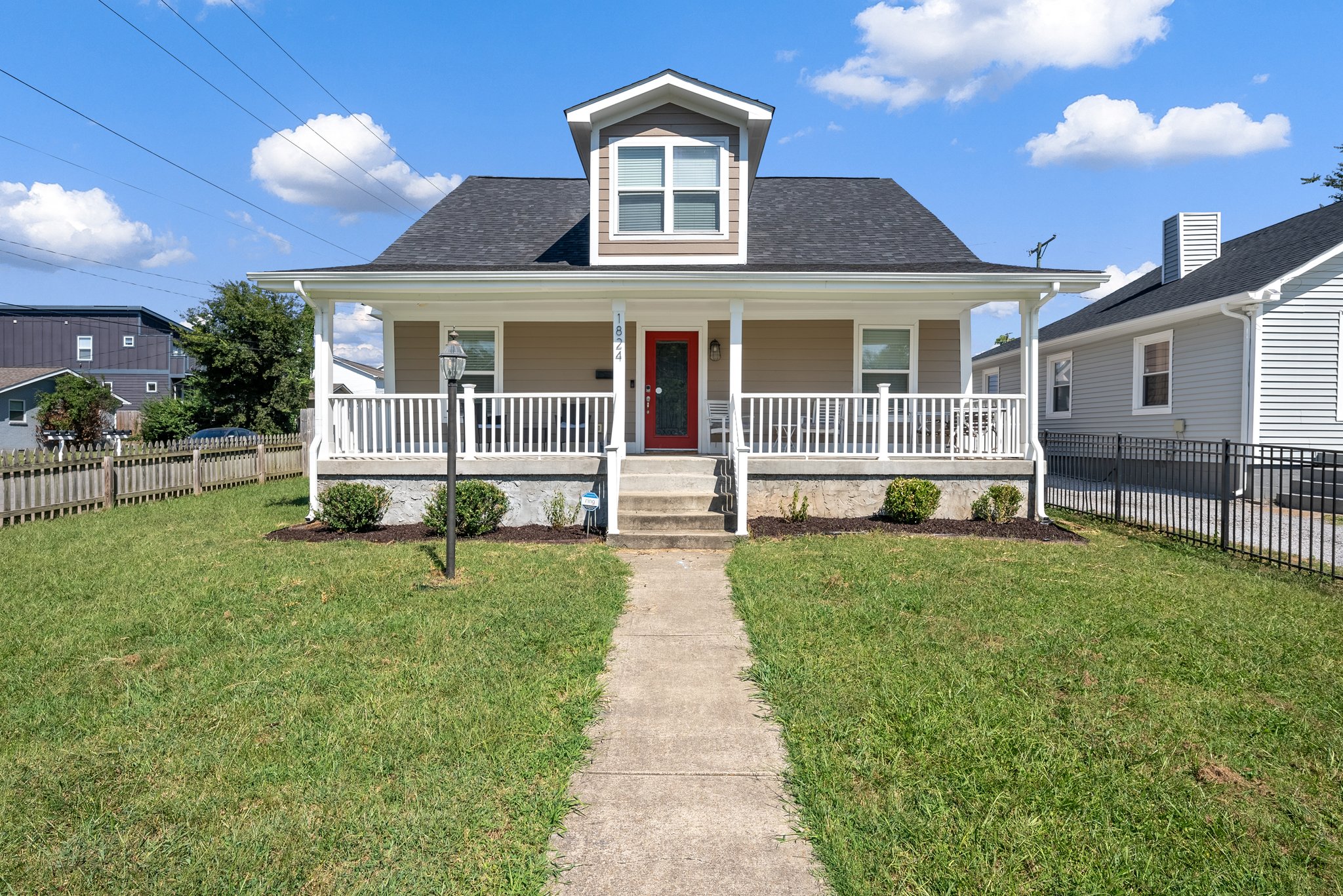 Cozy & Spacious! 5 min to Downtown, 7 Comfy Beds!
